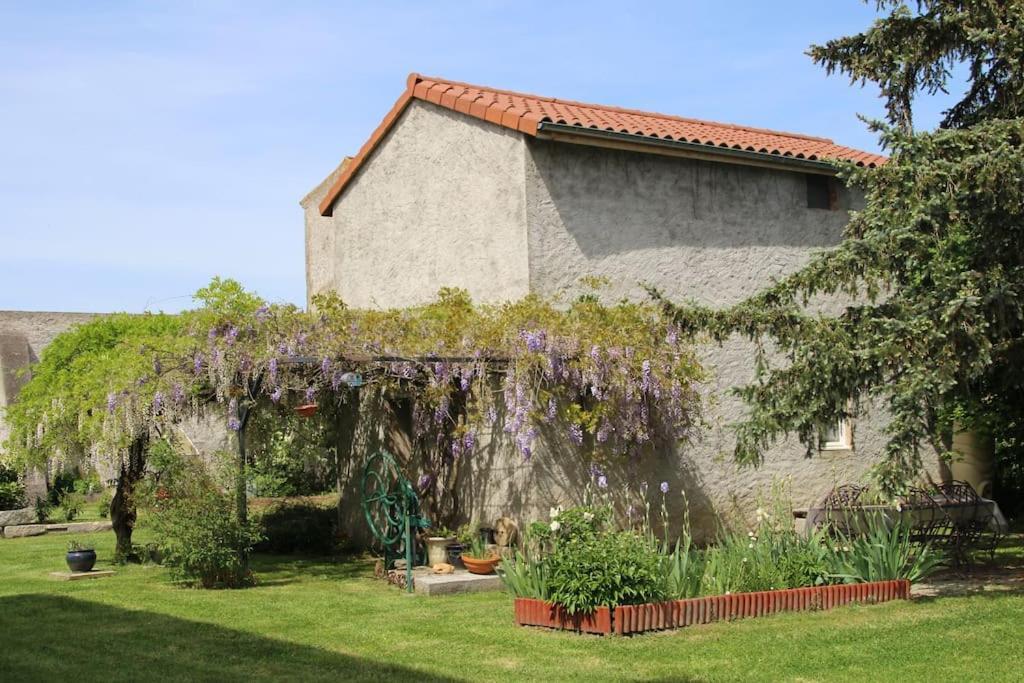 Ideal Voyageurs & Travailleurs Cherchant Du Calme Manglieu 외부 사진